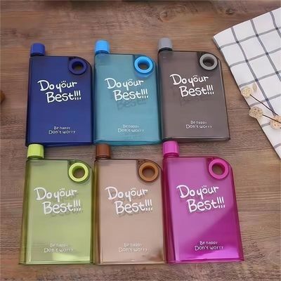 250ml 350ml 500ml PP plástico resistente ao calor garrafas de bebida quadradas com tampa OEM/ODM