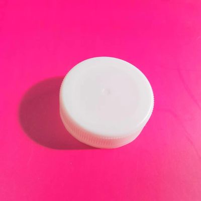 250ml 350ml 500ml PP plástico resistente ao calor garrafas de bebida quadradas com tampa OEM/ODM